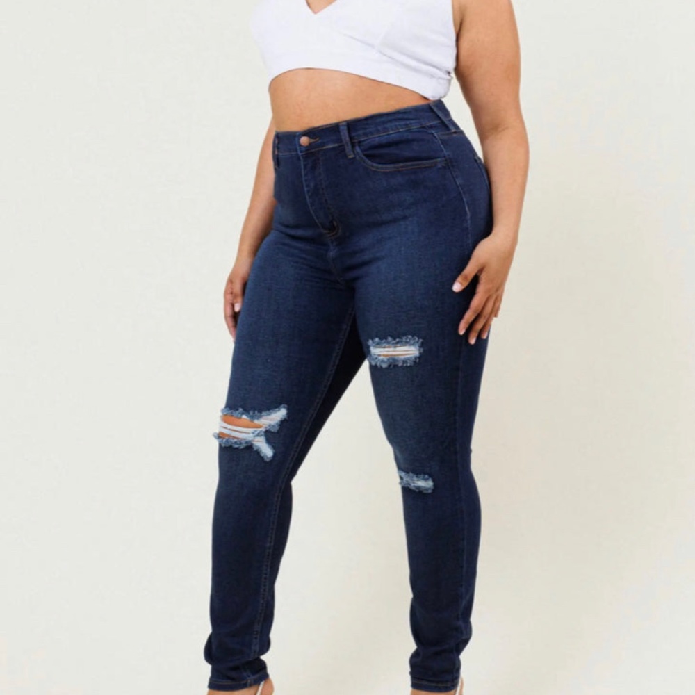 Plus Size Jeans - Picture 2 of 3